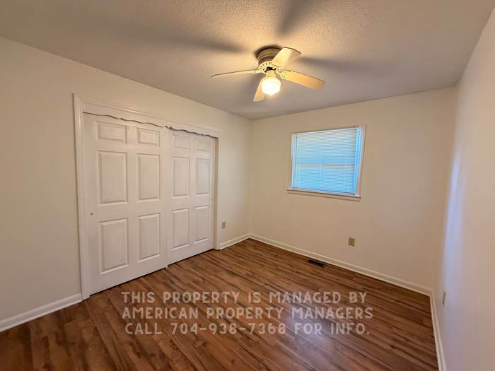 3812 Vanderburg Dr - Photo 6 of 7