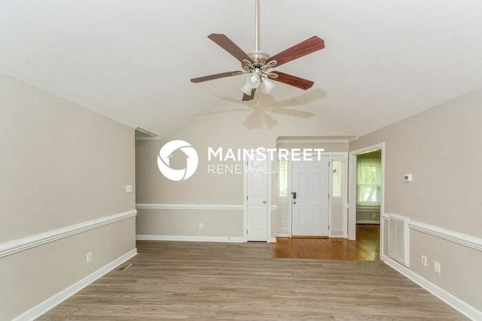 9909 Huntwyck Dr - Photo 3 of 16