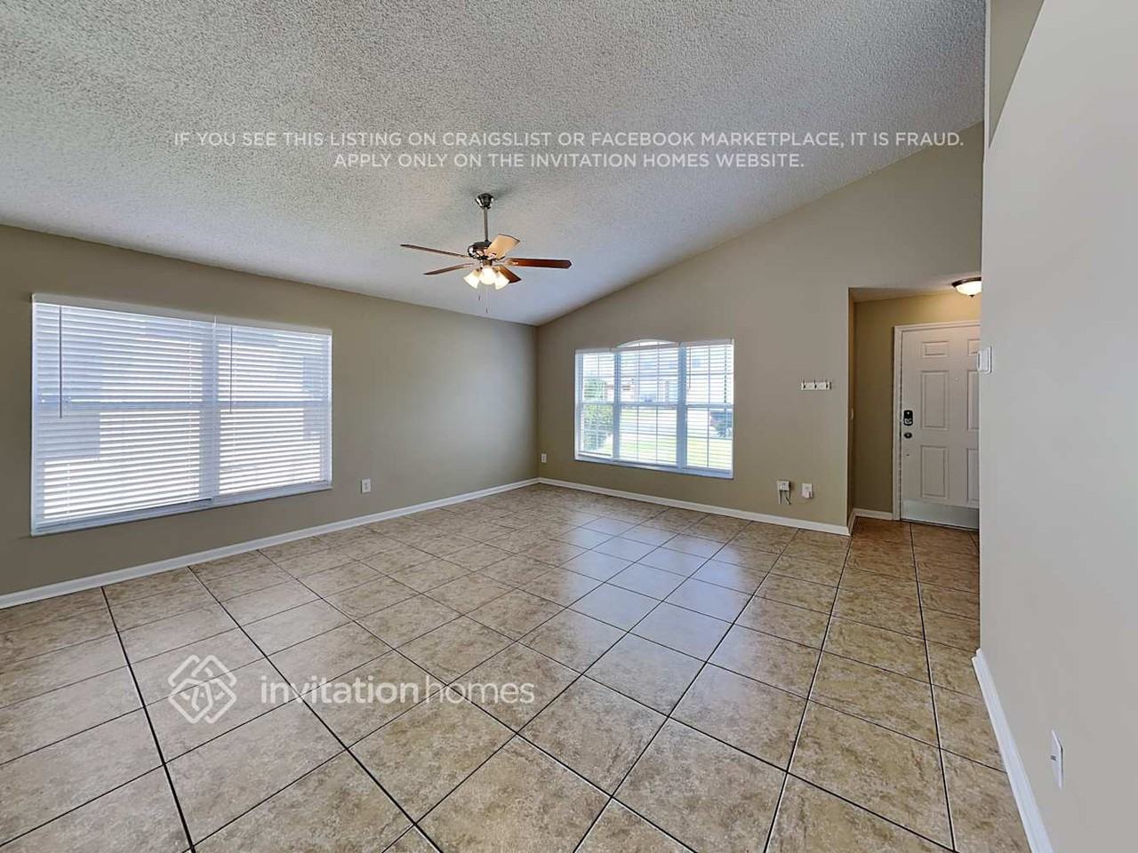 2800 Falcon Crest Pl - Photo 4 of 18