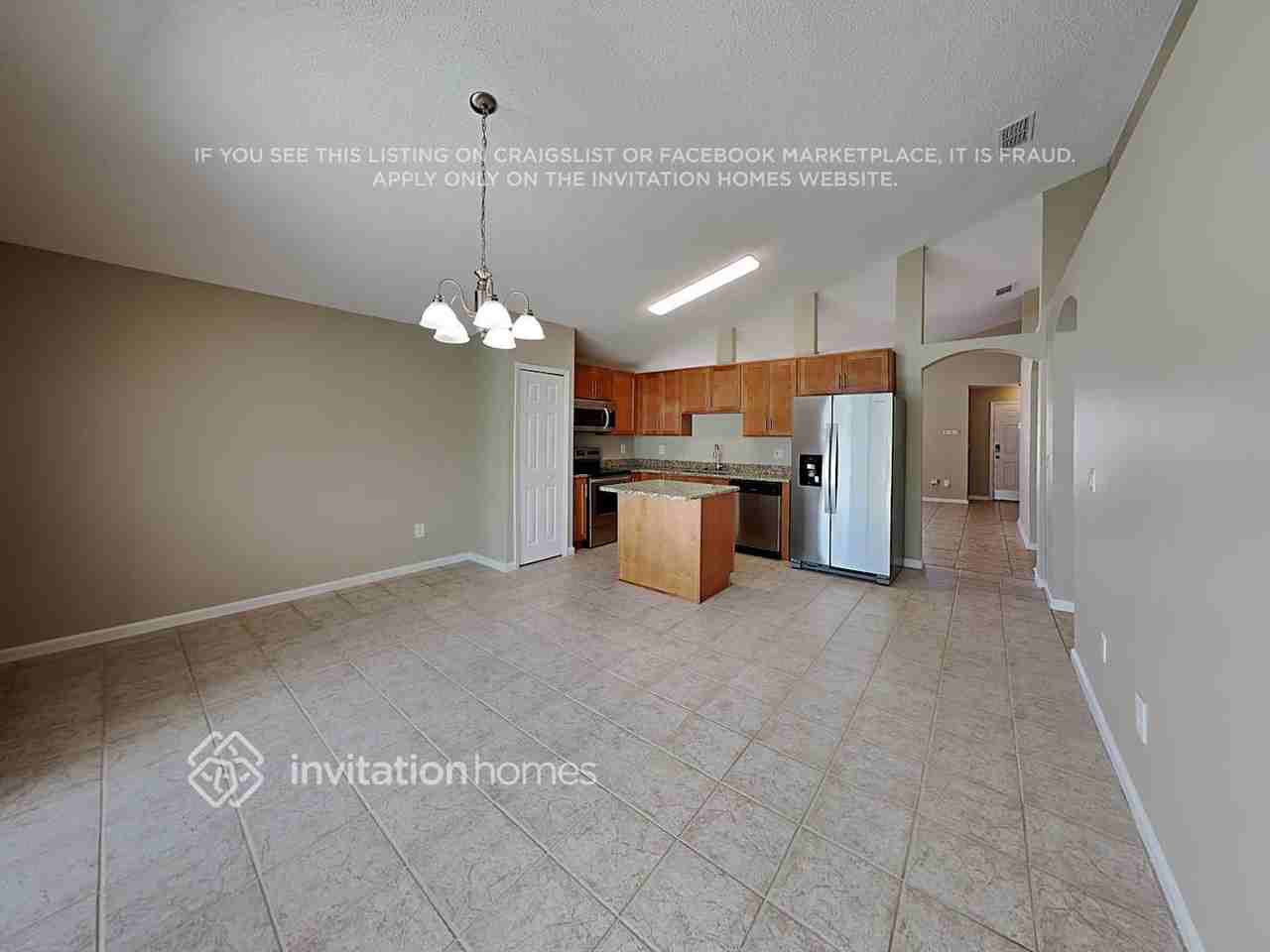 2800 Falcon Crest Pl - Photo 5 of 18