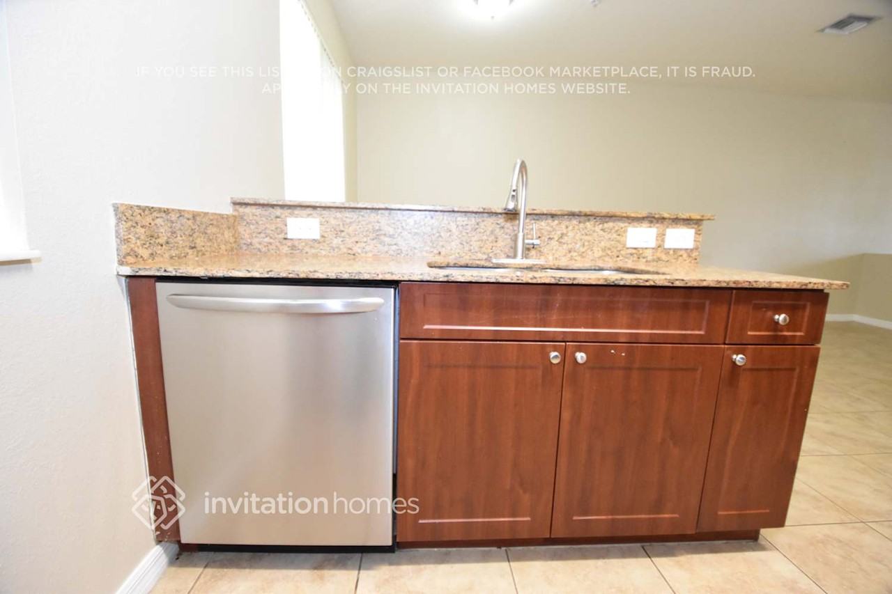 12430 Sw 50th St #139 - Photo 7 of 24