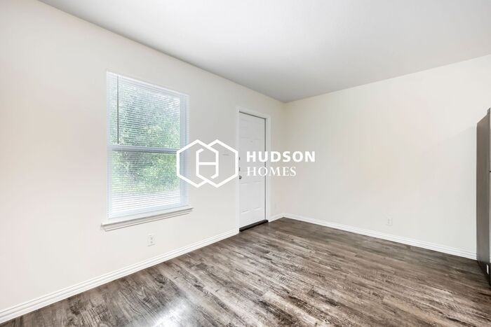 714 Braden St - Photo 6 of 14