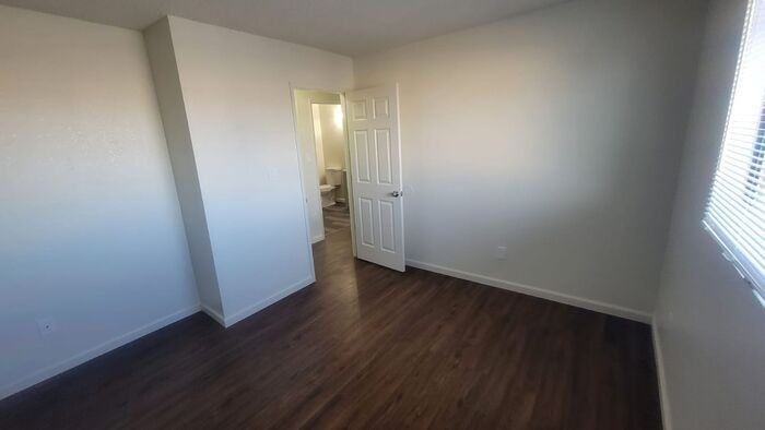 3545 Gypsum Rd #C - Photo 6 of 20