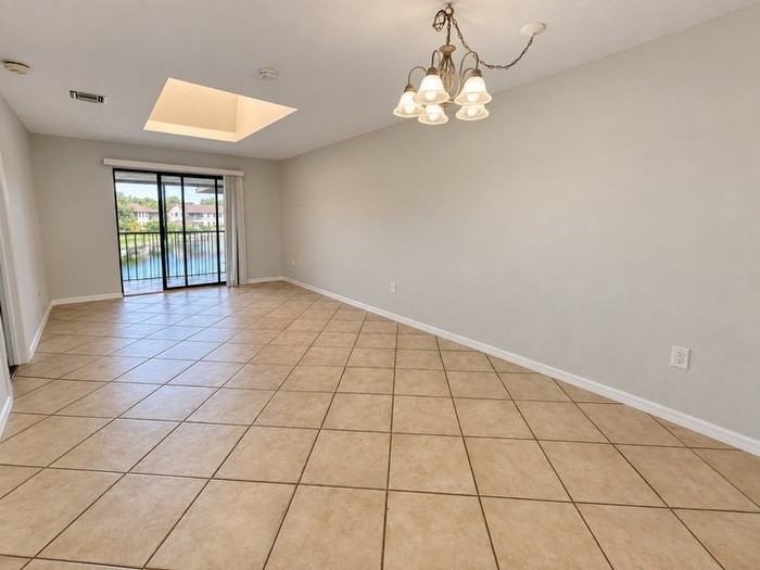 5321 Treetops Dr #T202 - Photo 4 of 21