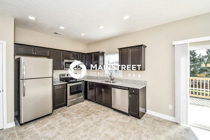 6504 Buisson Ln - Photo 5 of 15