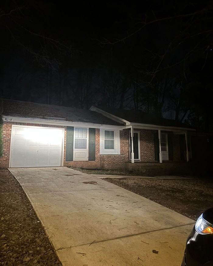 324 Grantham Rd - Photo 3 of 31