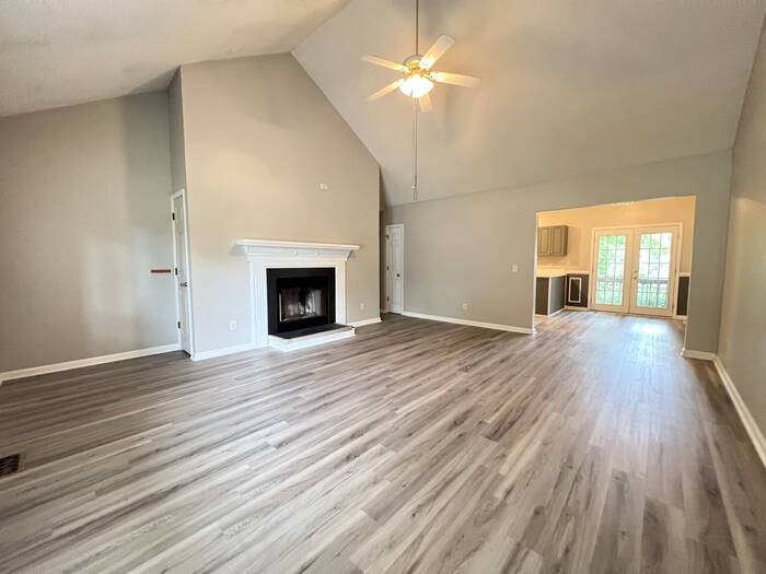 10 Elcock Cir - Photo 2 of 40