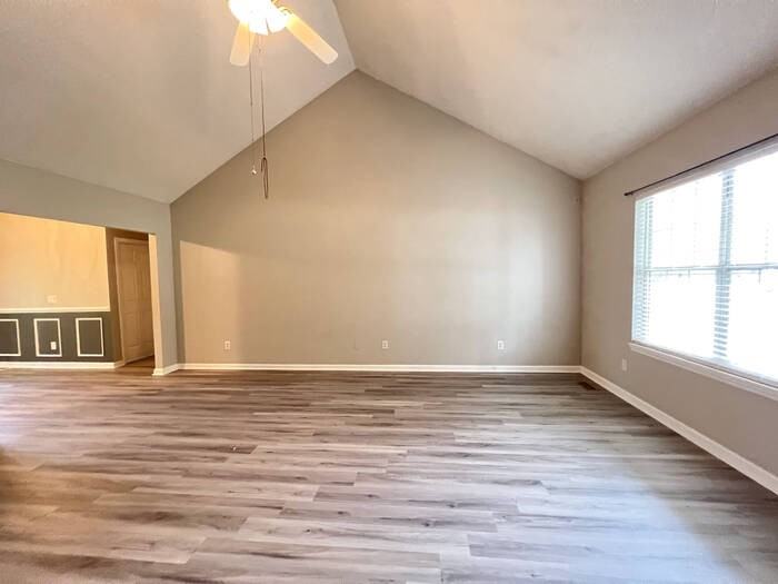 10 Elcock Cir - Photo 5 of 40
