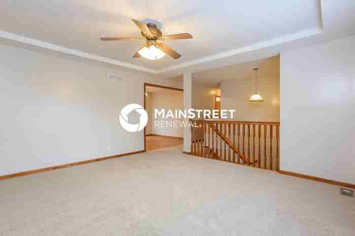 2215 Glenside Rd - Photo 3 of 17