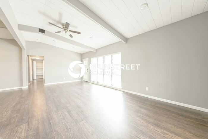 2977 Valwood Pkwy - Photo 7 of 16