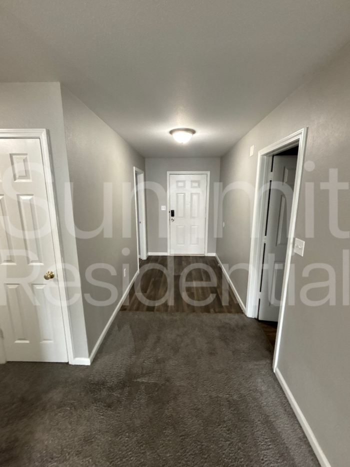 4003 Steelewater Ln - Photo 7 of 14