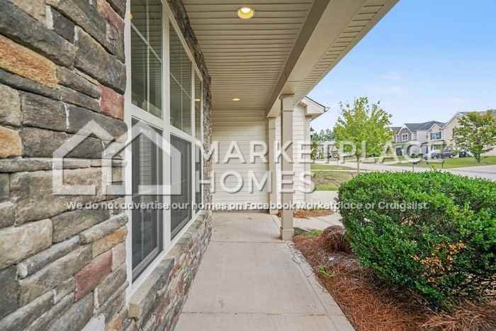 239 River Oak St - Photo 4 of 35