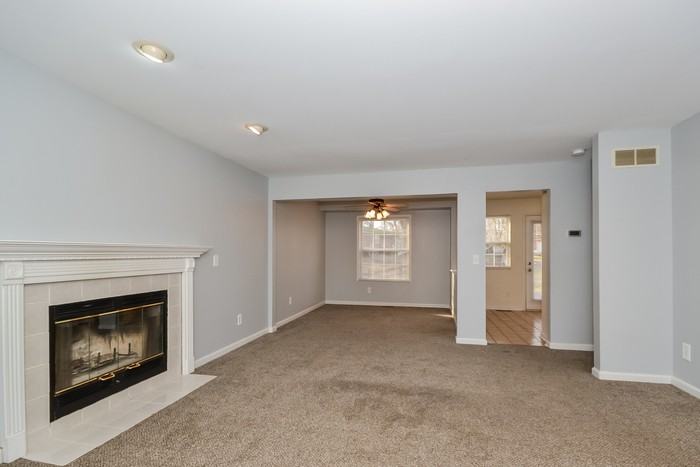 513 Wesley Dr - Photo 3 of 10