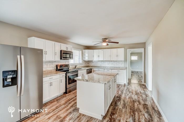 101 Elm St - Photo 5 of 12