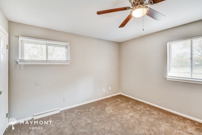 101 Elm St - Photo 7 of 12