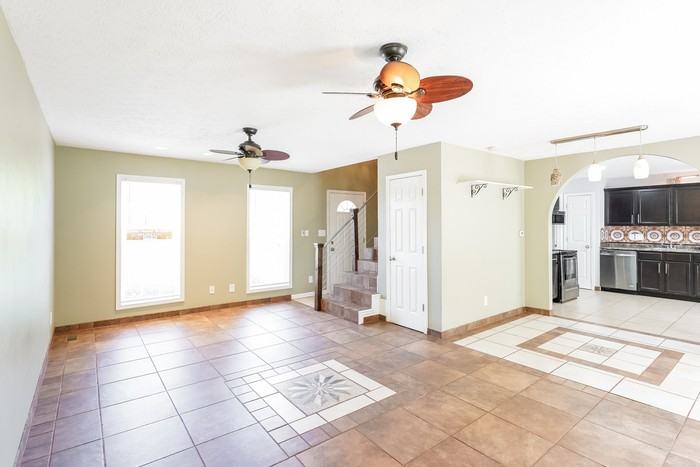 2048 Windmeade Dr - Photo 3 of 10