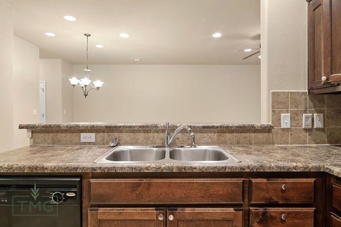 10515 N 139th East Ave - Photo 6 of 22