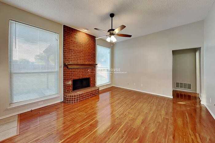 2441 Creekhaven Dr - Photo 4 of 23