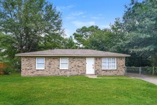 102 Lily Pl - Photo 1 of 1