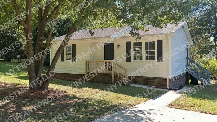 705 S Iredell Ave - Photo 3 of 13