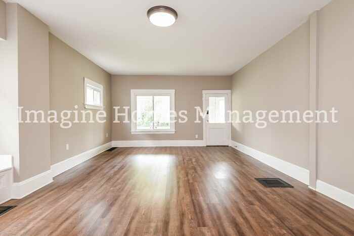 1501 Wagar Ave - Photo 4 of 15