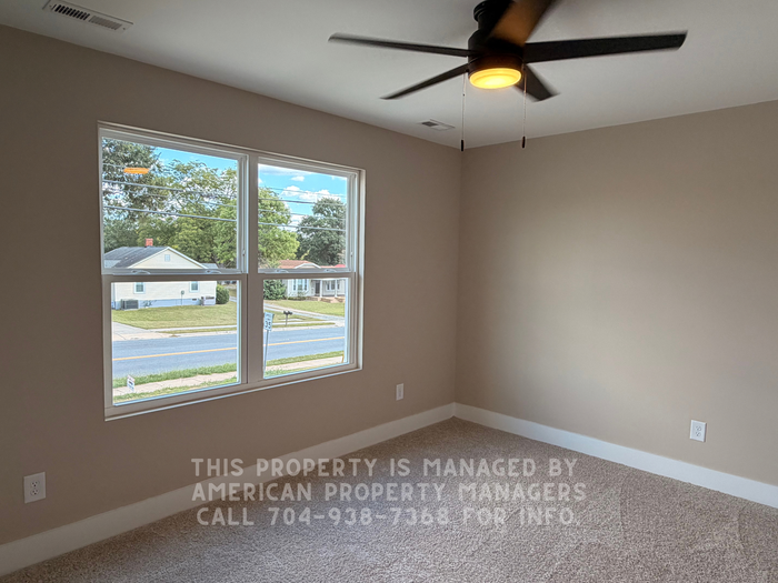 2306 Kannapolis Hwy #C - Photo 6 of 11