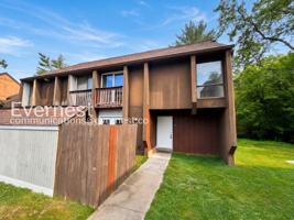 featured image of 9 Sycamore Ct