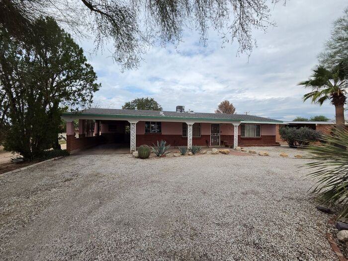 5111 E Rosewood St - Photo 3 of 50