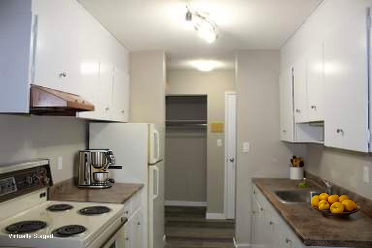 Mainstreet on 33rd Apartments - Photo 3 of 18