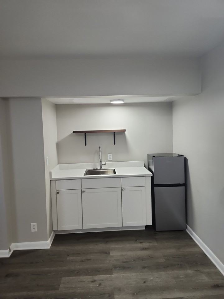 395 Felder Ave #B - Photo 5 of 24