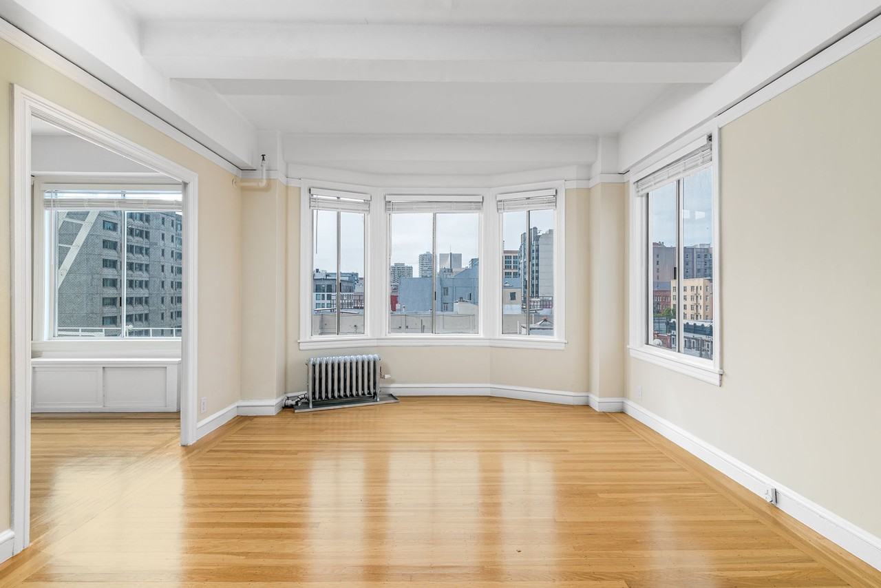 455 Hyde - Photo 7 of 21