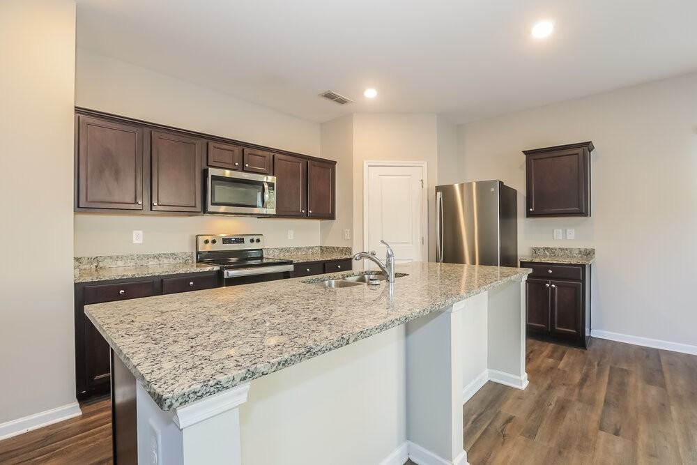 4251 Kendrick Cir - Photo 6 of 17