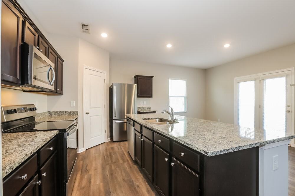 4251 Kendrick Cir - Photo 7 of 17