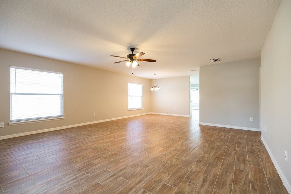 2573 Acuna Ct - Photo 3 of 15