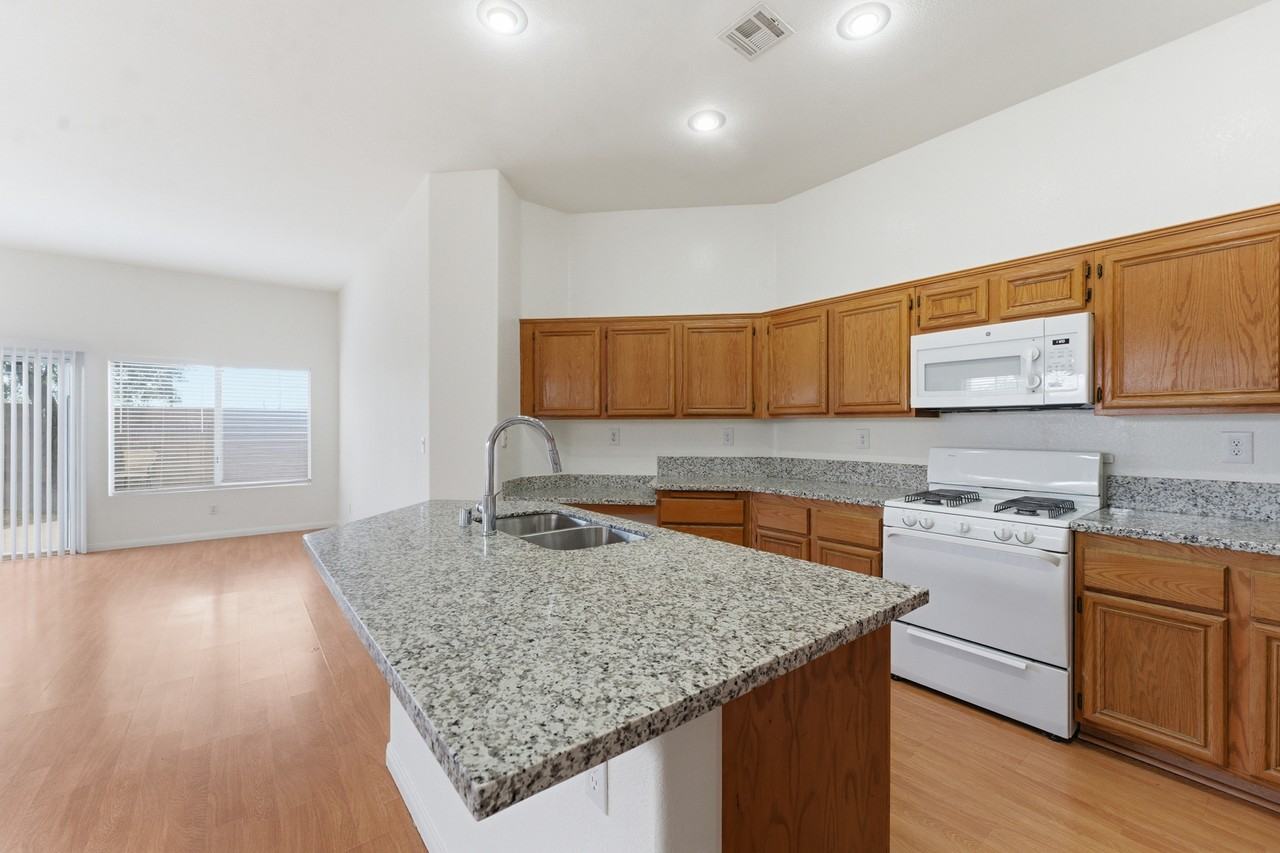 3872 Crest Horn Dr #1 - Photo 3 of 11