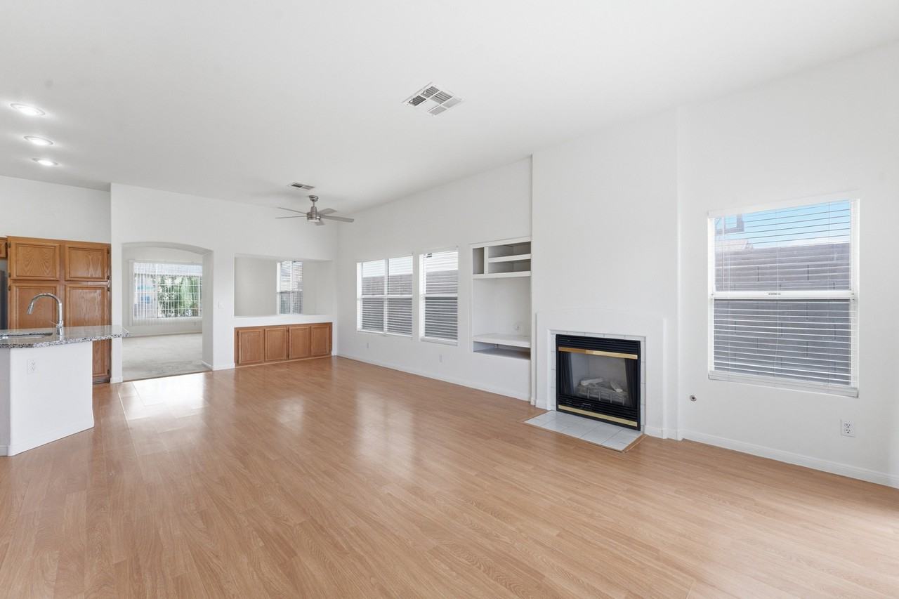 3872 Crest Horn Dr #1 - Photo 5 of 11
