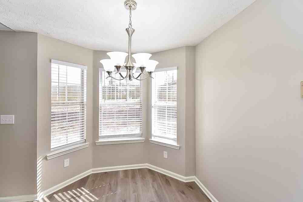 322 Fallview Dr - Photo 6 of 16