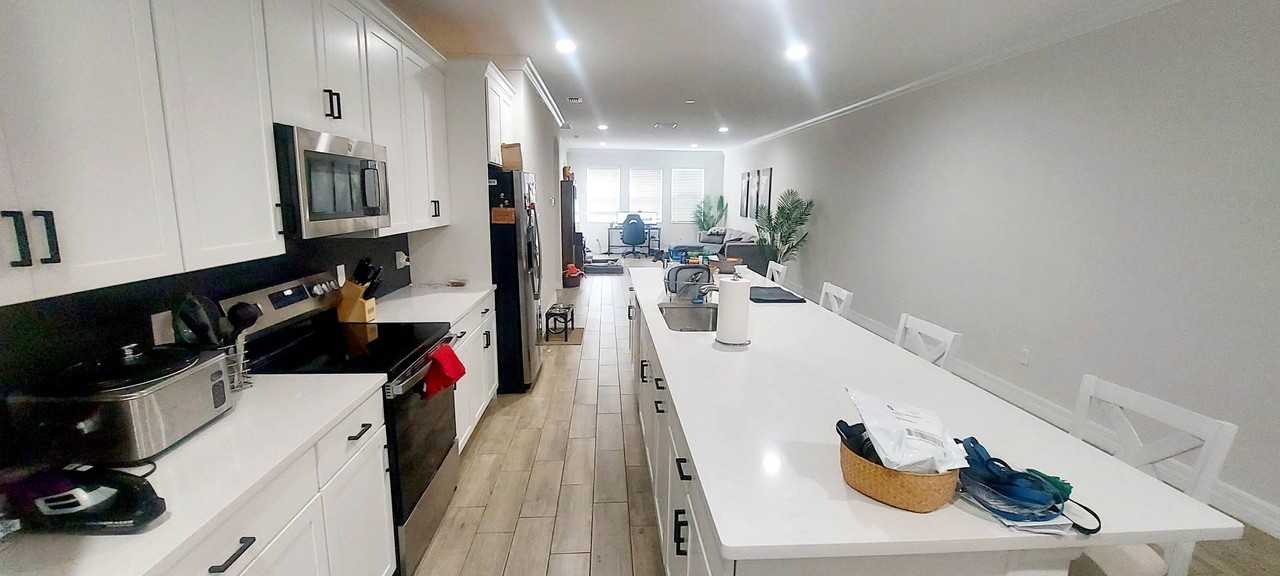 353 Villa Corte Dr #1 - Photo 3 of 25