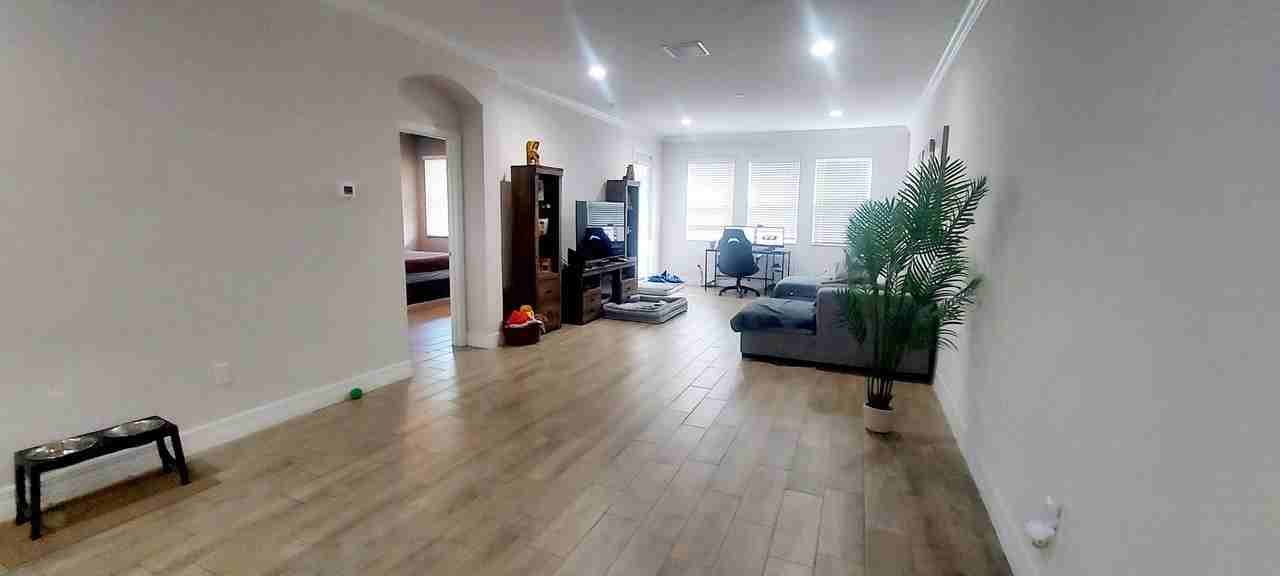 353 Villa Corte Dr #1 - Photo 5 of 25