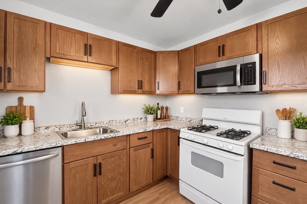 771 Howland Ave - Photo 6 of 18