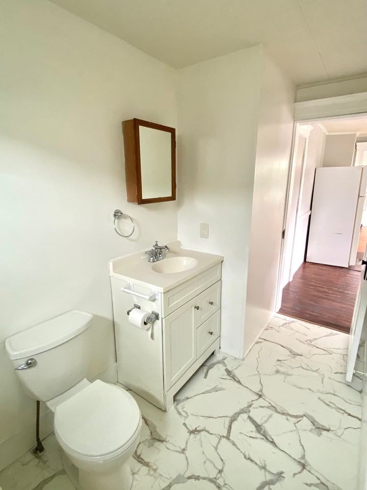 38 Pratt St #1 - Photo 2 of 4