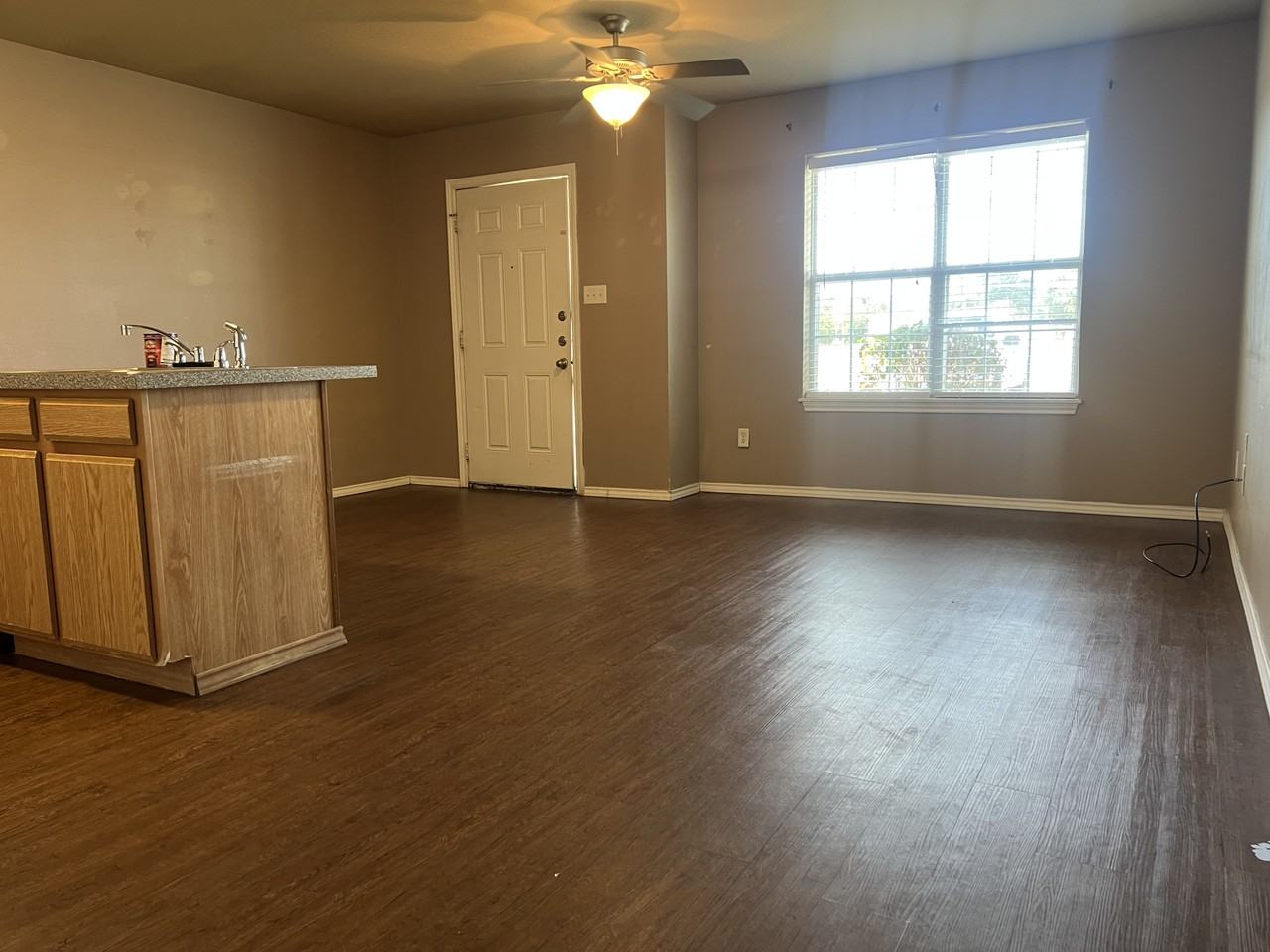 410 Se Front St #410SEFRONT - Photo 4 of 13