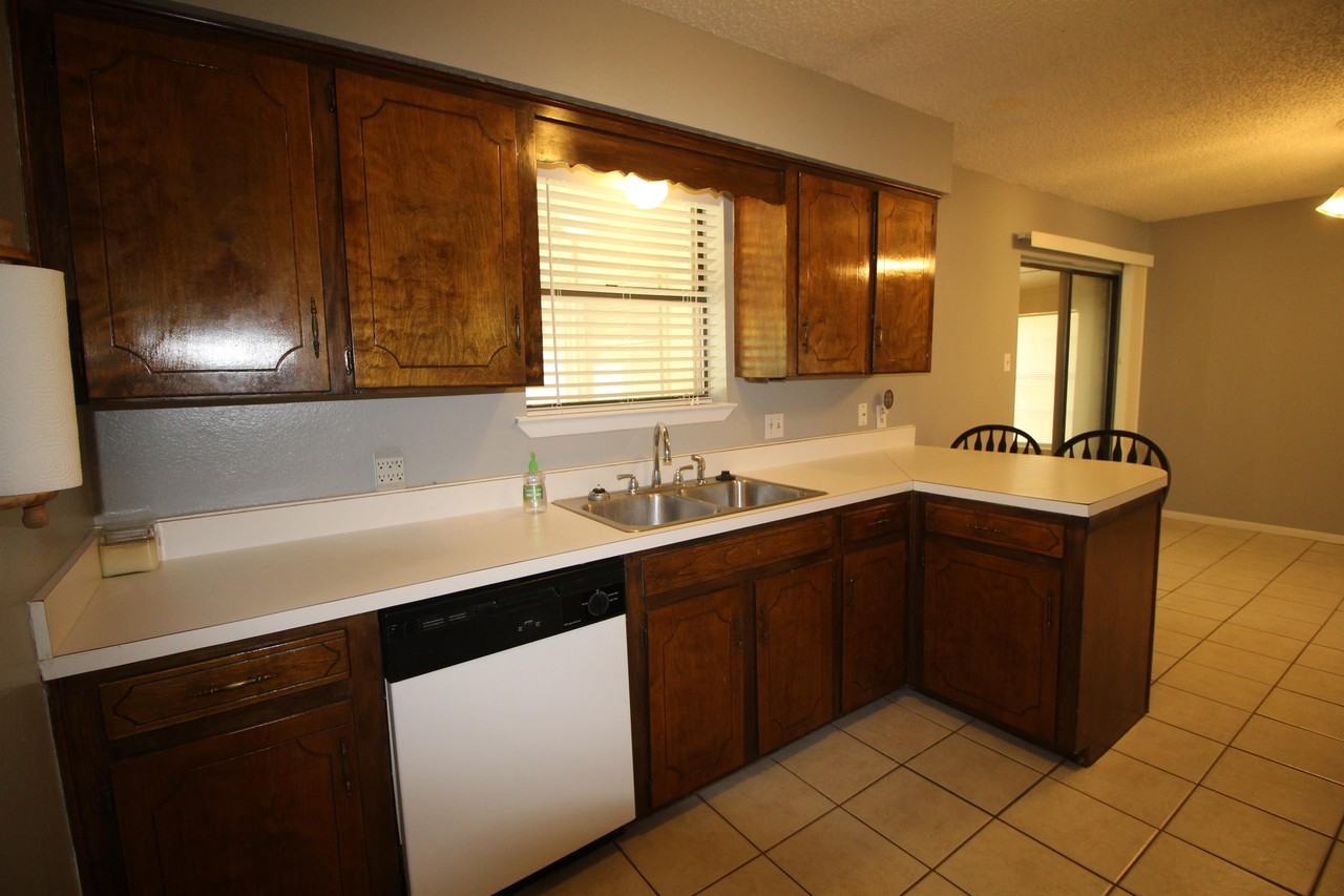 721 Water Crest Cir #1 - Photo 5 of 19