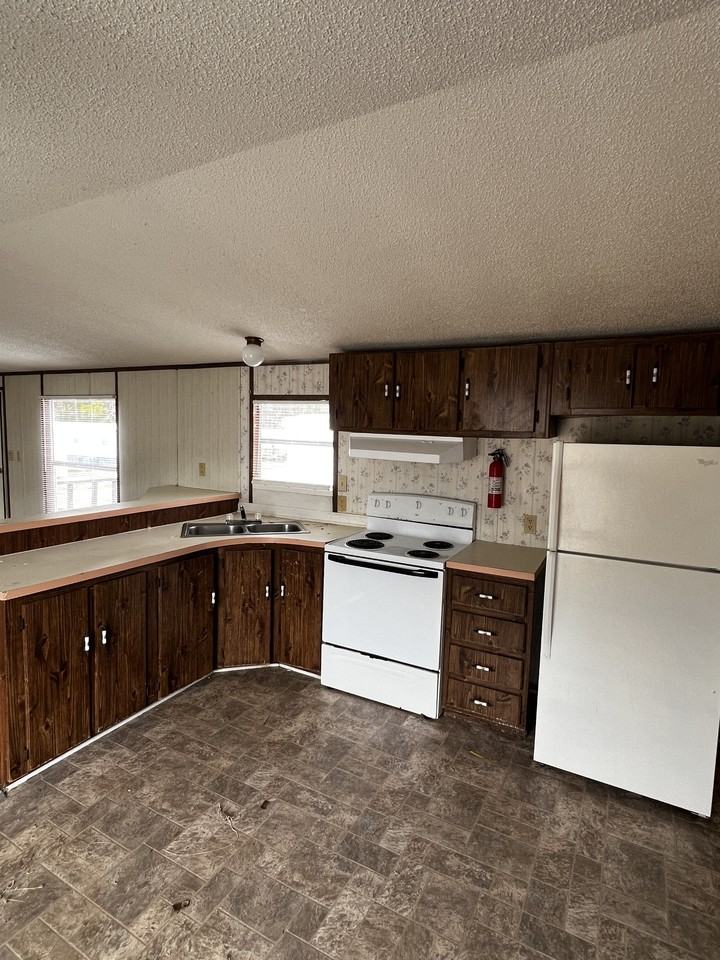 901 Bernard Ln #36