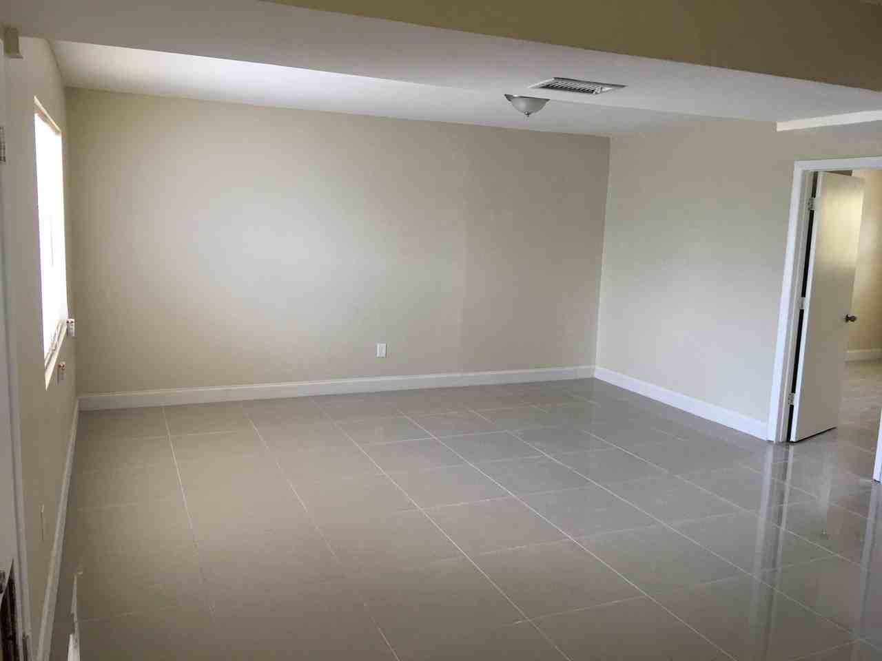 19134 Nw 2nd Ct #3 - Photo 3 of 9