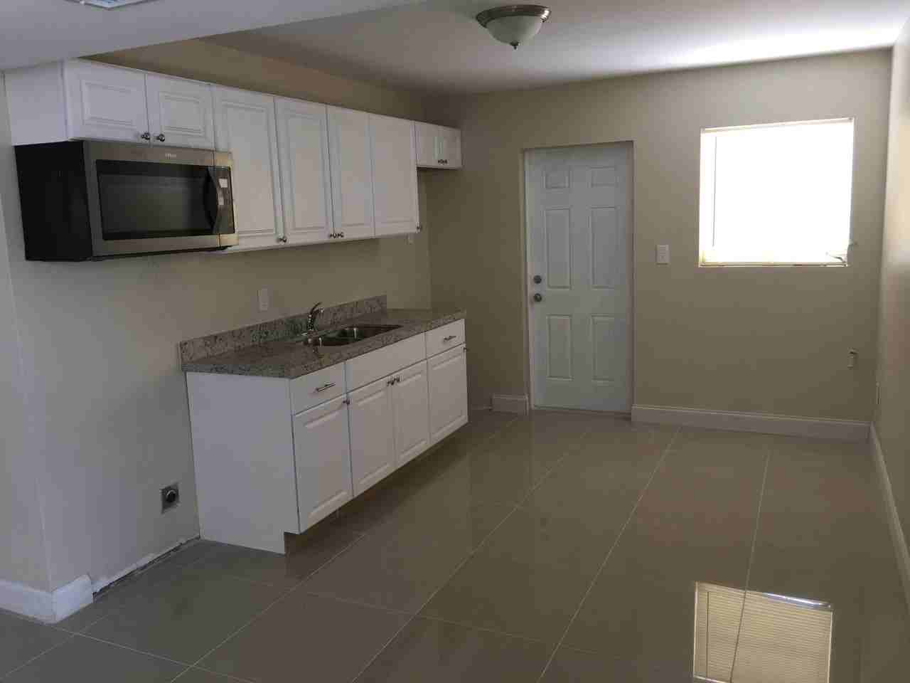 19134 Nw 2nd Ct #3 - Photo 4 of 9