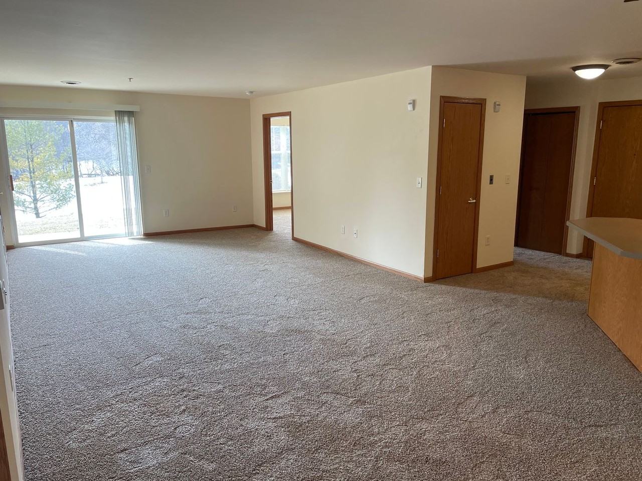 Door Creek Apartments - Photo 6 of 32