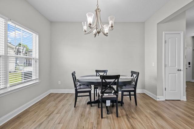 618 Fairview Cir #1 - Photo 6 of 38