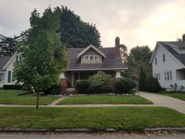 featured image of 711 S Grinnell St #1