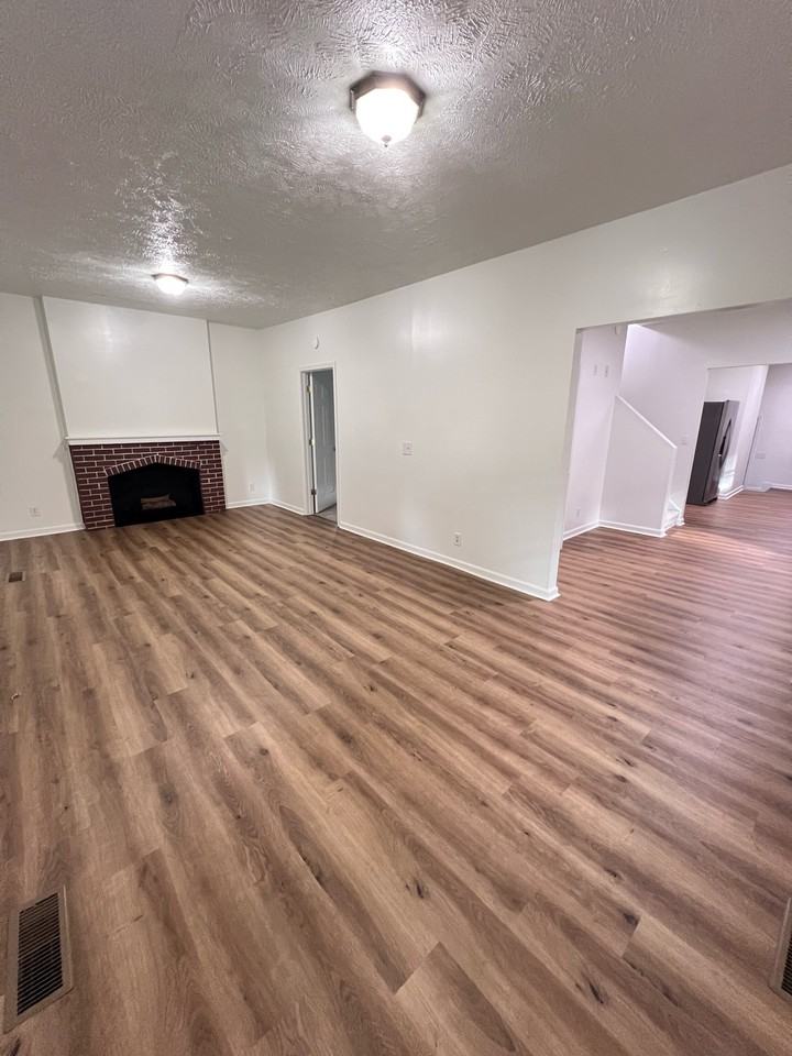1210 Van Buskirk Rd #1 - Photo 3 of 42